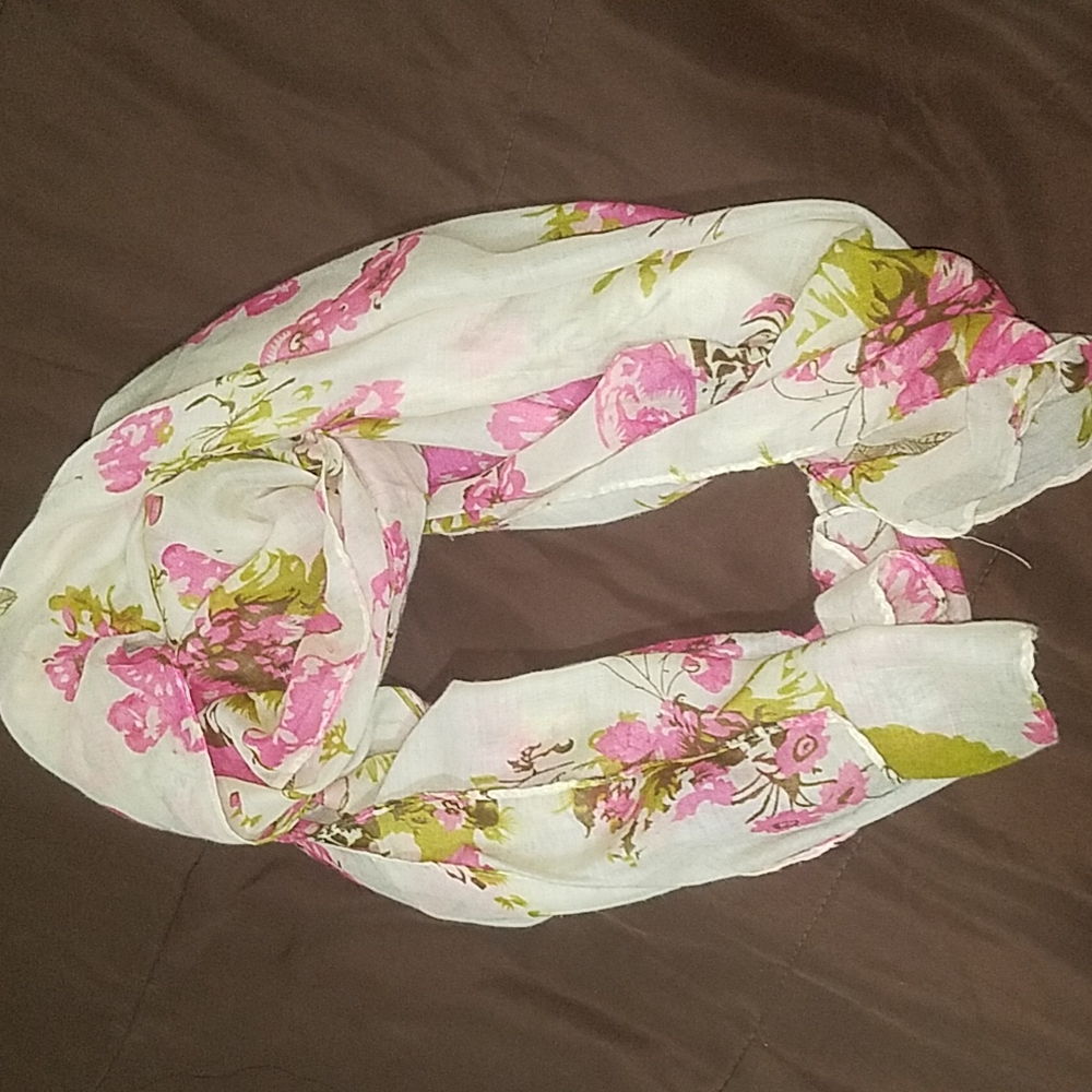 Scarf bundle - Picture 3 of 4